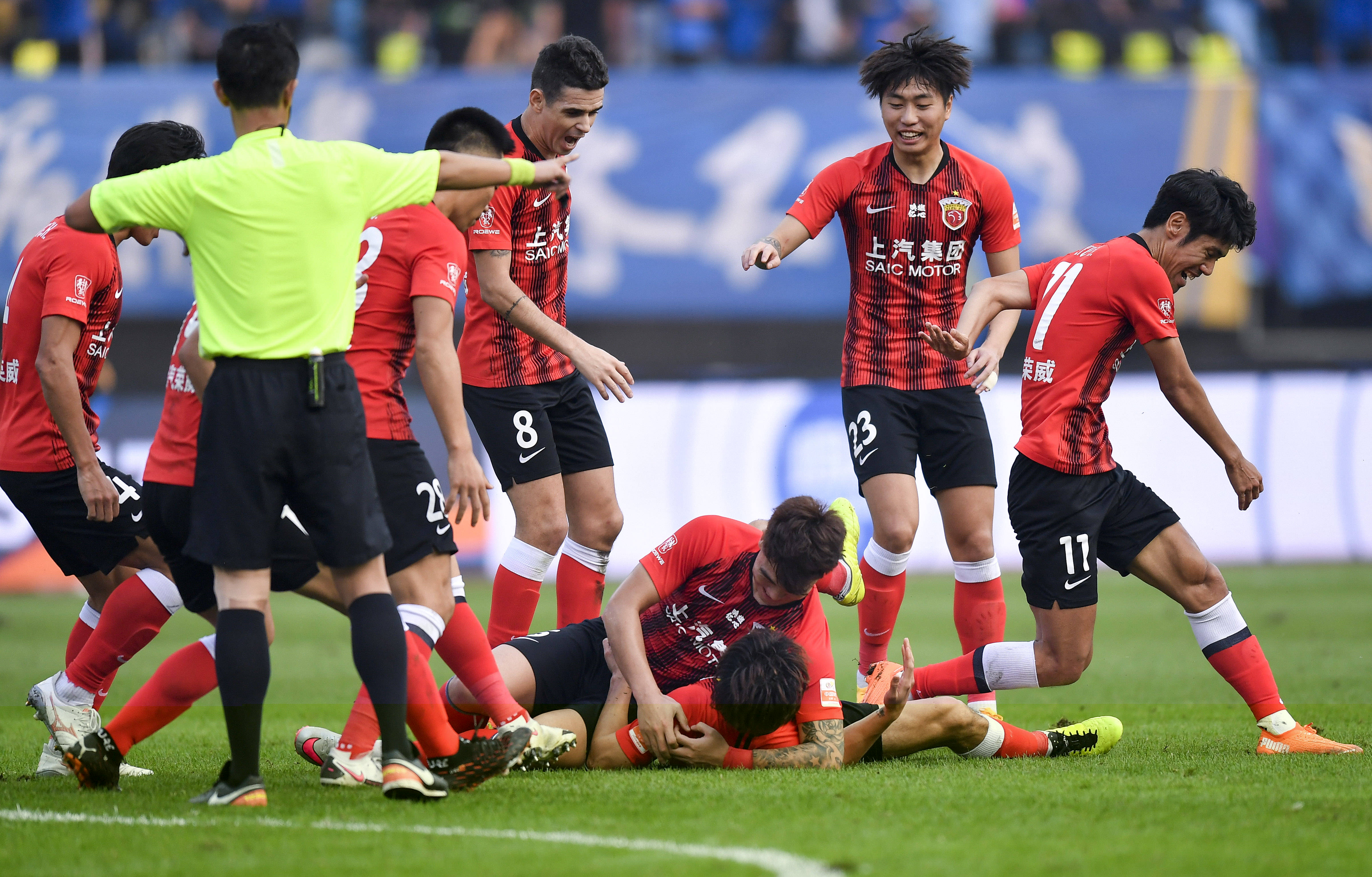 随着观众的 随着观众的